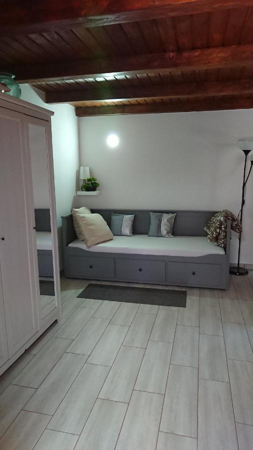 Bpr P3 Lodge Apartment With A/C Budapest Esterno foto